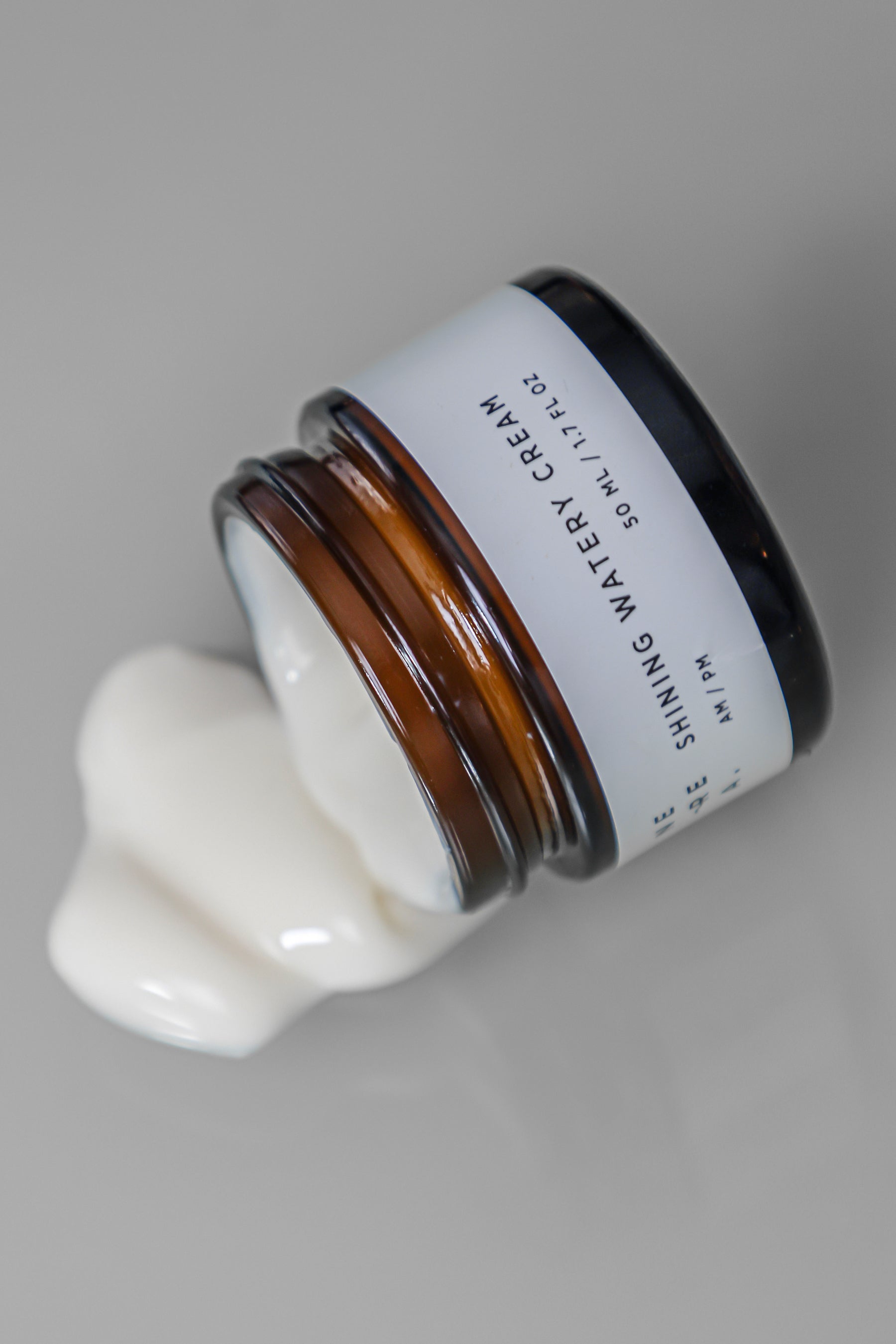 Shining Watery Cream | Crema Facial